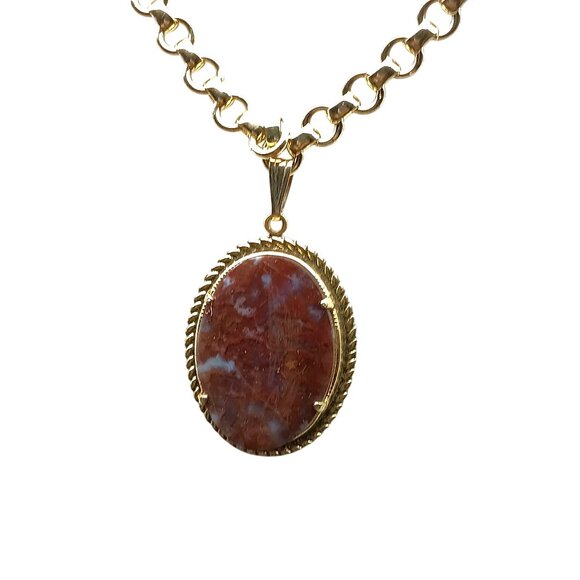 Vintage Gold-Tone Chain Necklace with Oval Red Agate Pendant - Picture 3 of 5